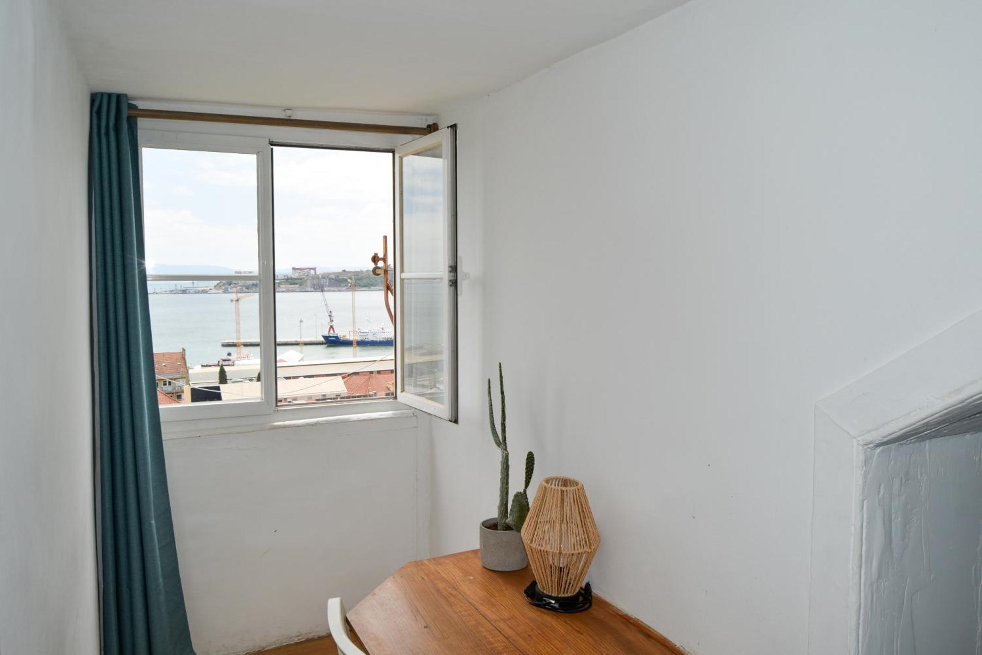 Santos Apartment In Central Lisbon With River View Exterior foto